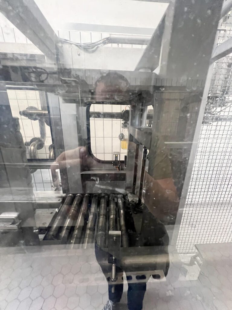 keg-gruber-produkte-gebrauchtmaschinen-gebrauchte-vollautomatische-Keg-Anlage-05-Absetzwender
